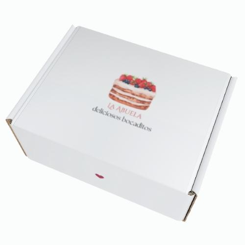 Caja para envío clásica con un tamaño pequeño – mediano 20.5×15.5x9cm
